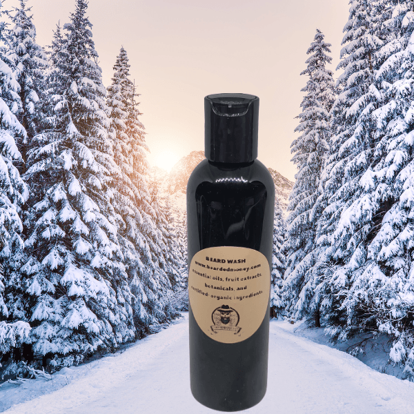 Winter Beard Wash smells like a sparkling blend of cool peppermint and fiery cinnamon with notes of crisp apple and creamy nutmeg create this wonderland of holiday scent