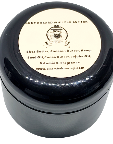 Whipped Baked Apple beard body and beard butte smells like Baked Apple Pie in winter morning! This butter has a scent of a baked apple pie with light undertones of spice.